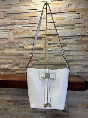 Samantha Vega White Bucket Shoulder Bag Ribbon Bow Gold Hardware Kawaii